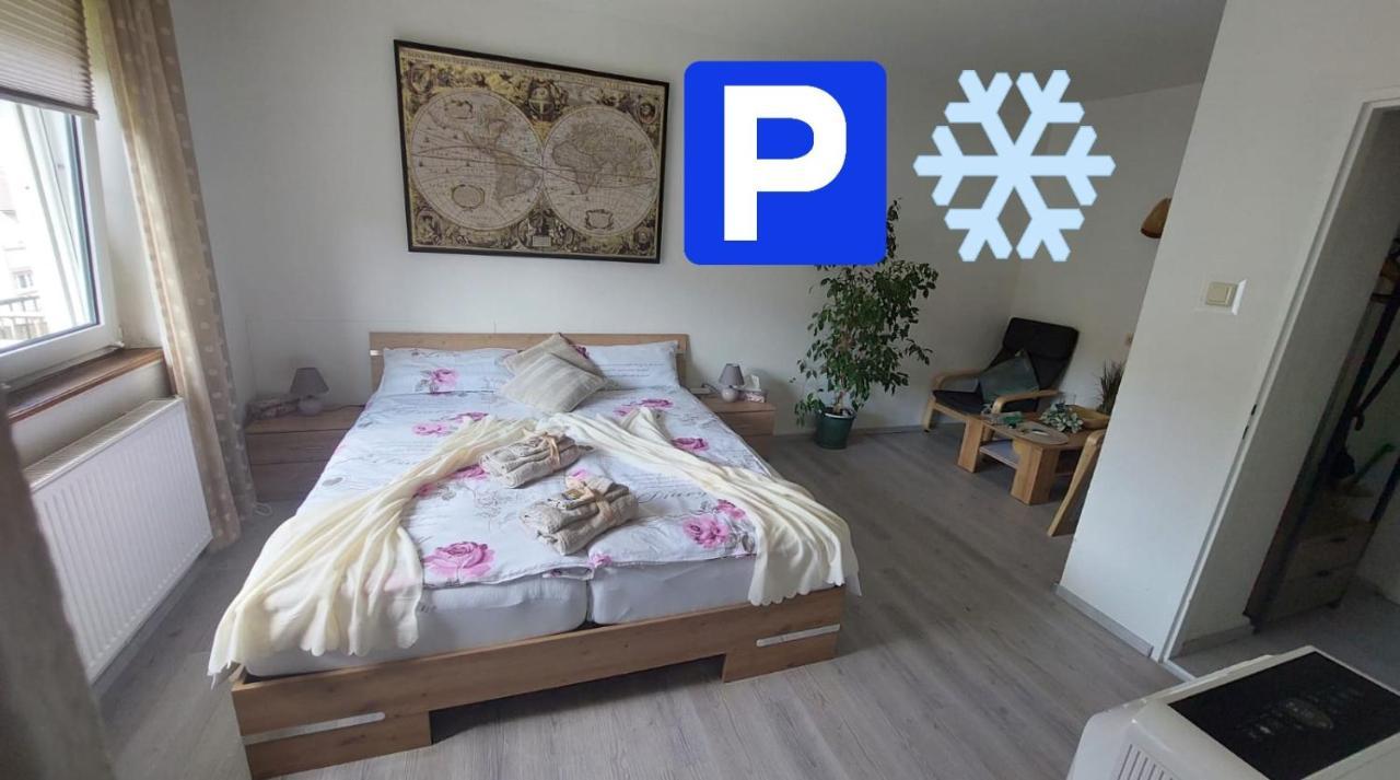 באדן-באדן Pension Ringo, Airport Pit Stop, Bahnhof Und Flughafen In Der Naehe מראה חיצוני תמונה